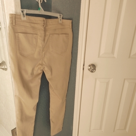 NWOT Faded Glory Straight leg Button/Zip Tan Pant Size 14 - Picture 2 of 10